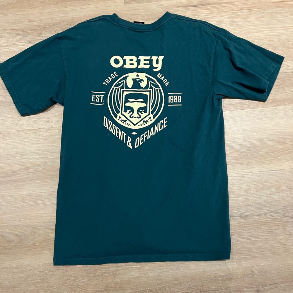 Obey mens tee